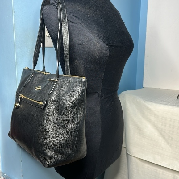Coach Taylor Tote in Black/ Pale Gold - Picture 11 of 13
